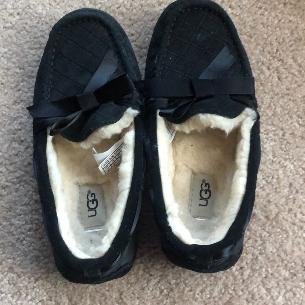 Ugg  moccasins